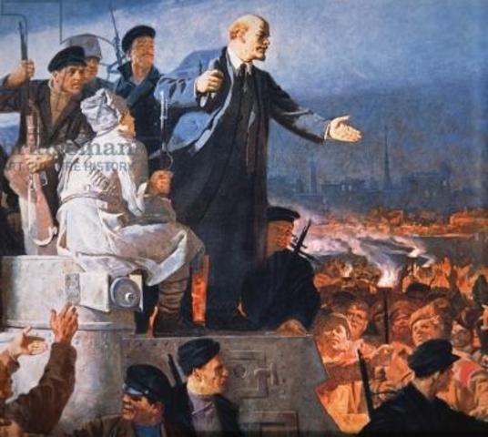 Lenin returns to Russia