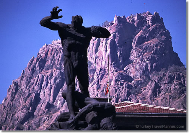 333 BCE Alexander Great takes Afyon one way to Gordian knot