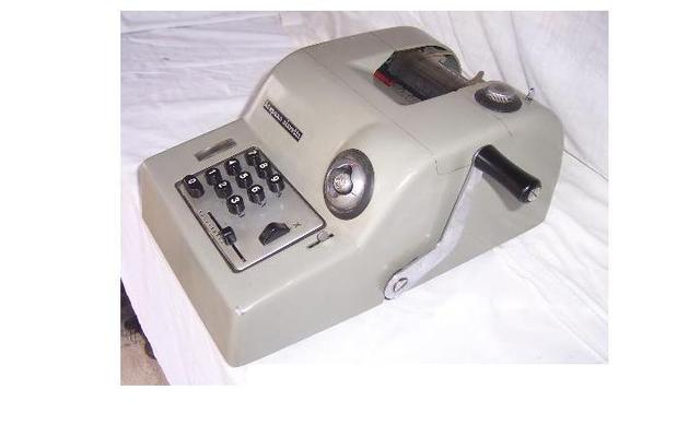 Una parte de las maquinas de calculo en italia