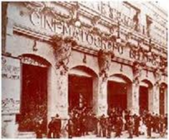 Primera projecció cinematogràfica