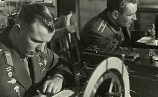 Заявление с просьбой зачислить Ю.А. Гагарина в группу кандидатов в космонавты