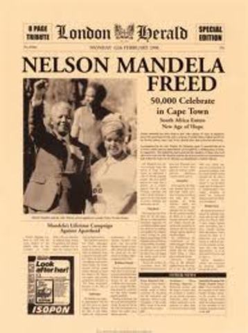 Nelson Mandela freed from prison