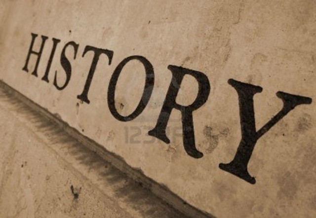 UN POCO DE HISTORIA.......