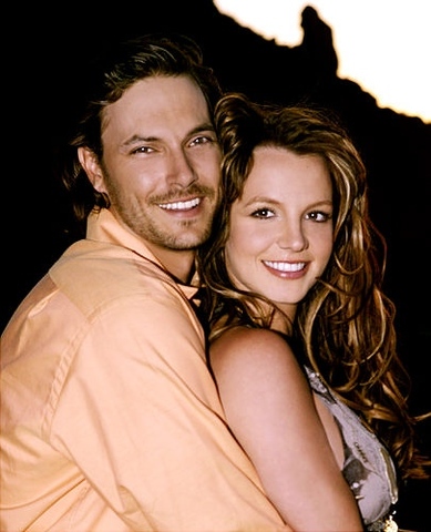 Помолвка с Кевином Федерлайном