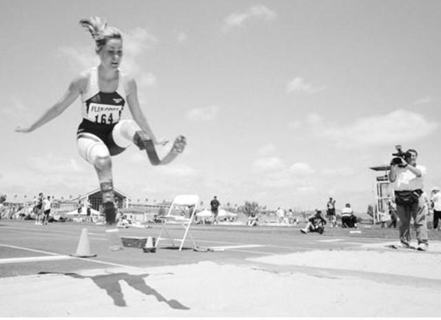 Une jeune femme amputée gagne le record du monde!