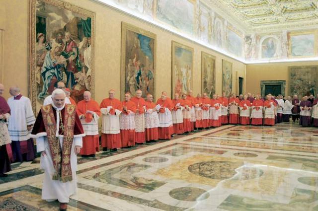 Inaugura el tercer consistorio de su pontificado