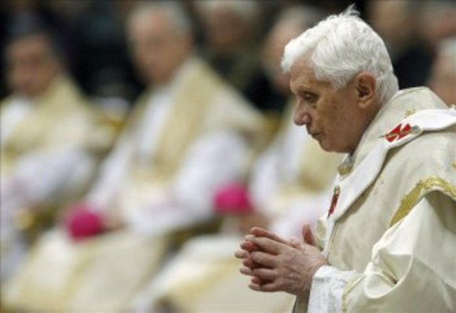 Celebra el cuarto consistorio de su pontificado