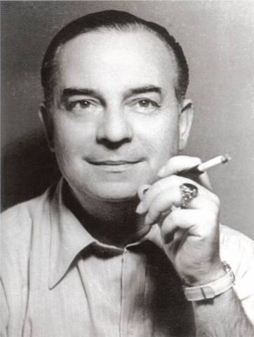 Nace Eduardo Blanco Amor