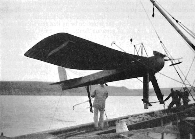 First hydrofoil-equipped seaplane