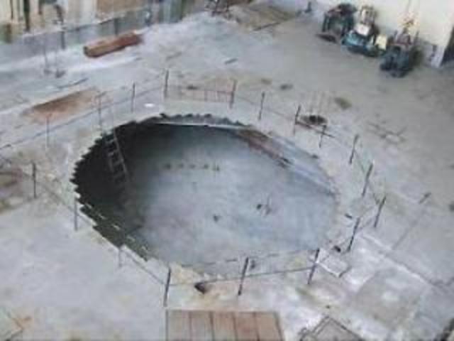 Запущен промышленный уран-графитовый реактор для производства оружейного плутония