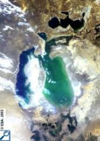 The northern and southern half of the sea were almost seperated