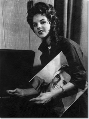 Elvis Meets Priscilla Beaulieu