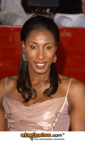 Lisa leslie won National high school player of the year