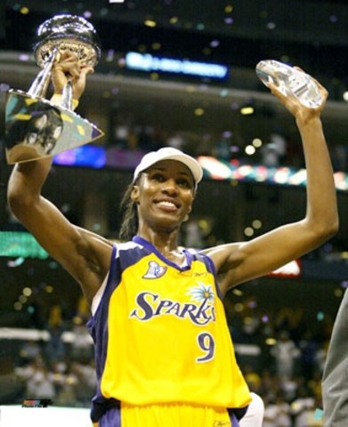 Lisa Leslie won All-Amercican
