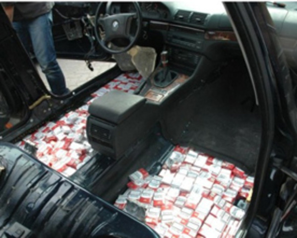 Гродзенцы затрыманыя падчас спробы кантрабанды цыгарэт на 100 тысяч долараў