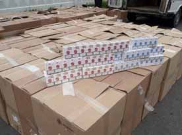 Цыгарэты праз мяжу цягнуў кантрабандыст у маскхалаце