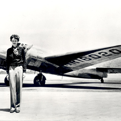 Timeline: Amelia Earhart