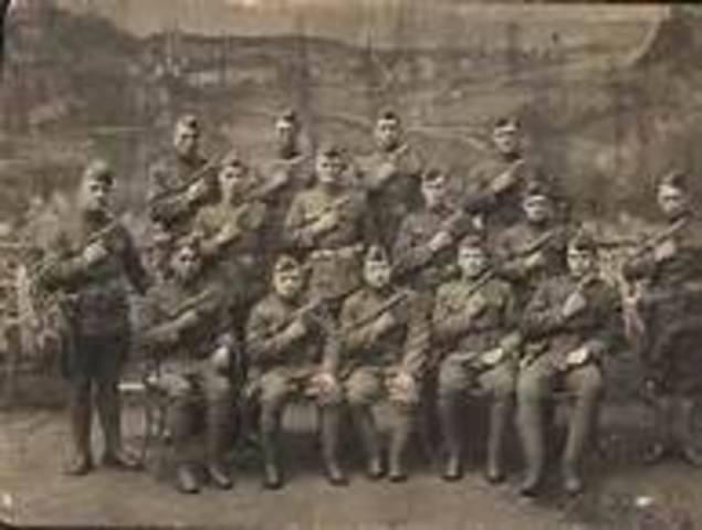 Tsar Nicholas takes commands of Russian armies