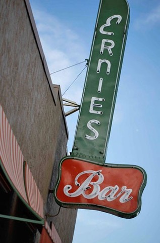 (Early in the Morning) Goes to Ernie's