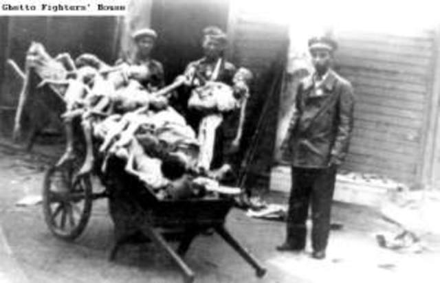 Approximately fifteen thousand Jews in the Lódz ghetto are deported to Chelmno, mostly children under ten and individuals over sixty-five, but also others who are too weak or ill to work. By September 16, approximately fifty-five thousand Jews have been d