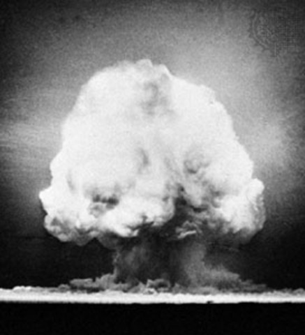 First Used Bomb In A Atomic War- U.S