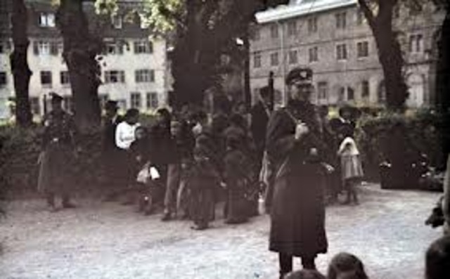 The German government passes a decree requiring the registration of all Gypsies without a fixed address living in Austria; by June 1938, all Gypsy children above the age of 14 have to be fingerprinted. This is a central part of the growing racial definiti