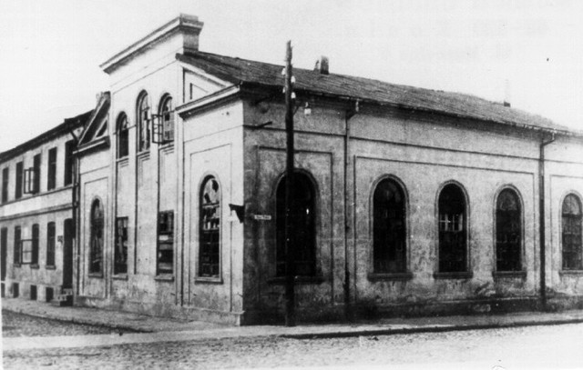 The Chelmno death camp opens near Lódz, Poland and the first gassing of victims in mobile gas vans occurs.