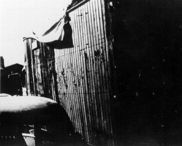 Five thousand Austrian Gypsies from the Lódz ghetto are deported to the killing center at Chelmno where they are all killed in mobile gas vans.