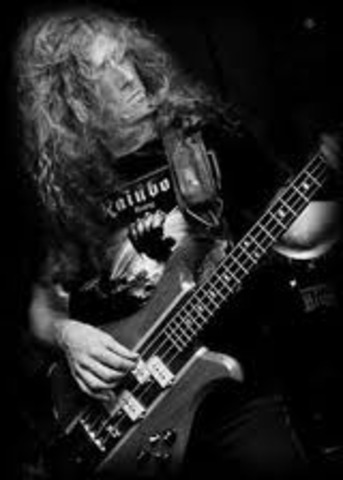 Diccon Harper enter in the band.