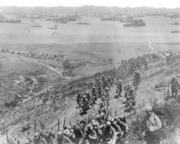 Evacuation of Helles (Gallipoli Peninsula) begins