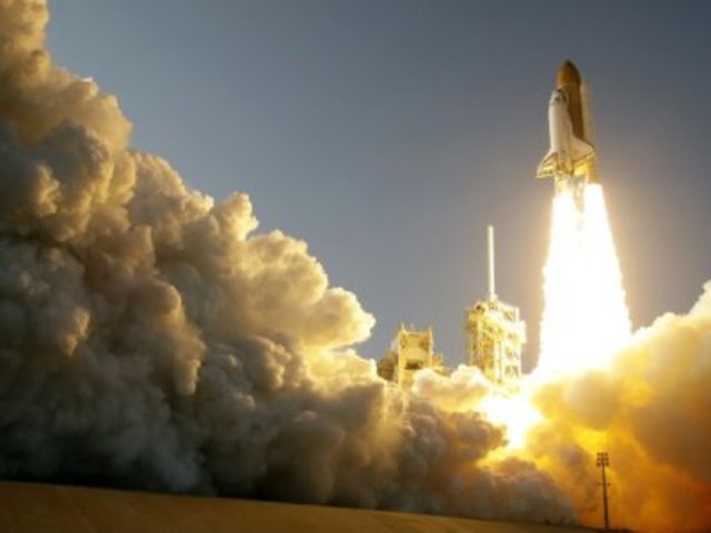 U.S space shuttle crashes