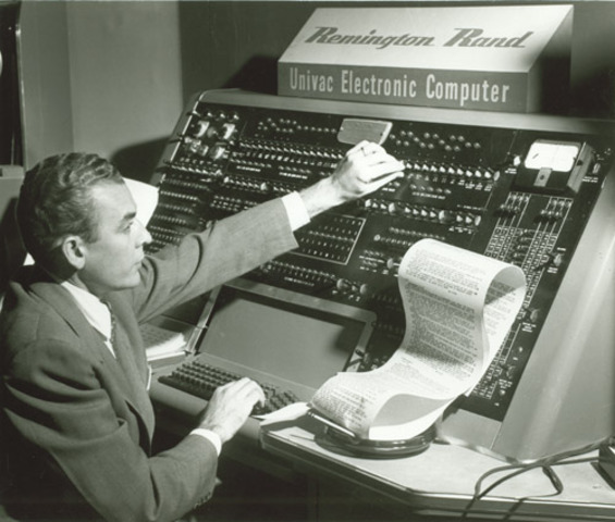 John W. Mauchly y J. Presper Eckert Jr. construyen el UNIVAC I