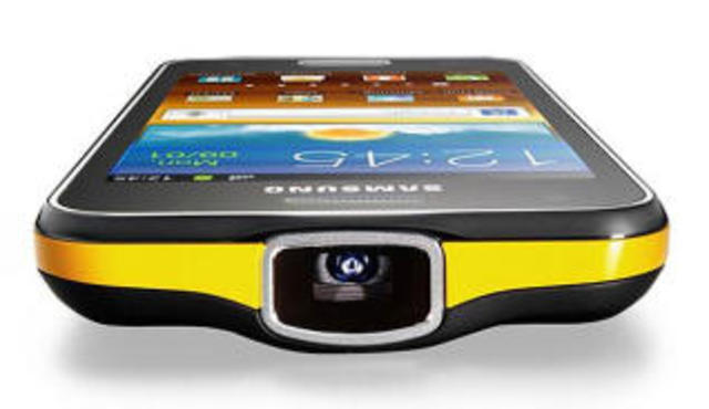 El Samsung Galaxy Beam, un ´smartphone´ con proyector