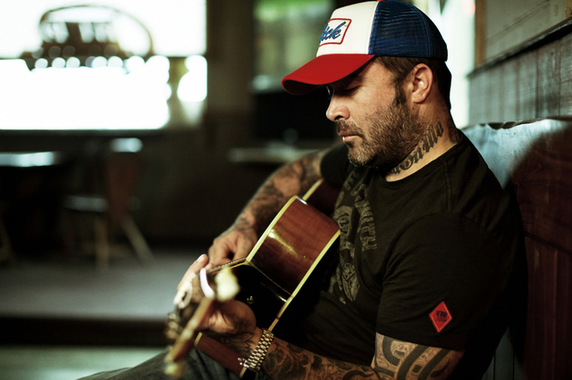 Börjar lyssna på country