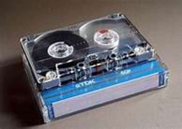 Compact cassette