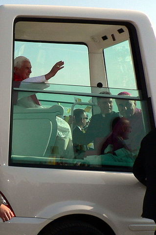 Renúncia ao governo pastoral