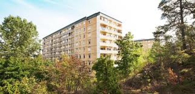 Drottningen föds, Nina Lindholm