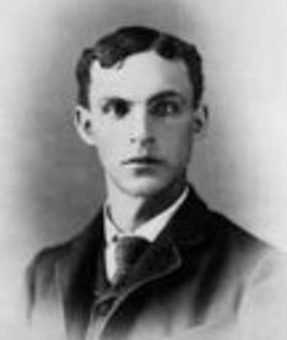 Henry Ford crestes the first automobile