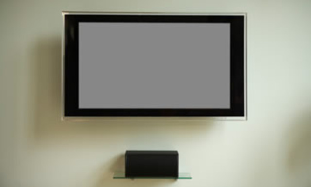 Primer televisor de pantalla plana total