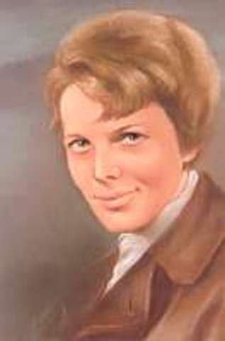 ameila earhart first woman to fly solo transatlantic flight