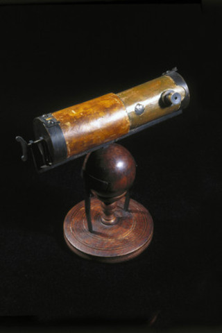 Newton's First Reflecting