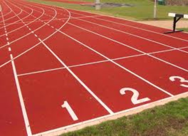 J´ai couru avec l`équipe de l`athétisme. Je suis athléte.