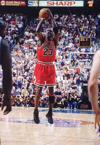 Jordan Scores Winning Basket