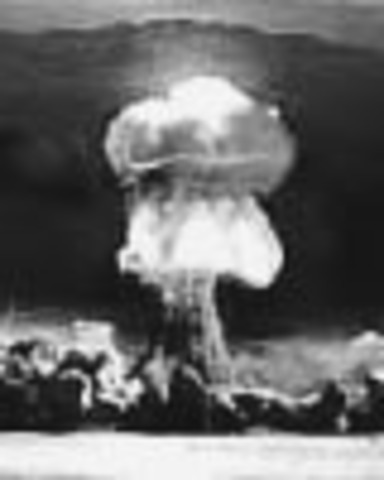 The world's first atomic detonation takes place in the 'Trinity Test' at Alamogordo, New Mexico