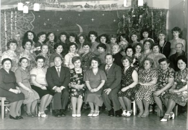 Коллектив детского сада в 1982 г.
