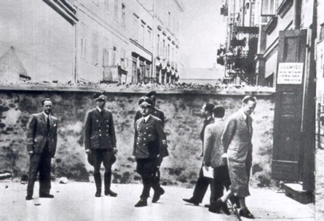 Jewish fighting organizations established in the Warsaw ghetto.