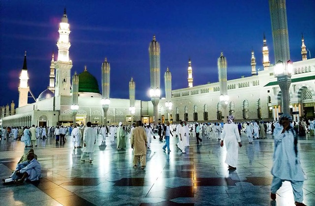Muhammad and the Muslims Emigrate to Medina