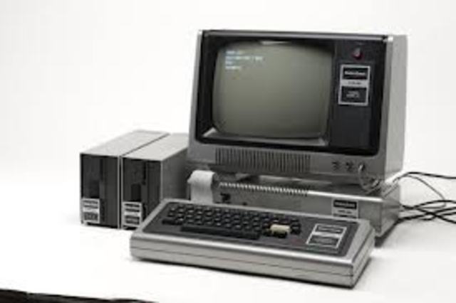 Apple I, II & TRS-80 & Commodore Pet Computers
