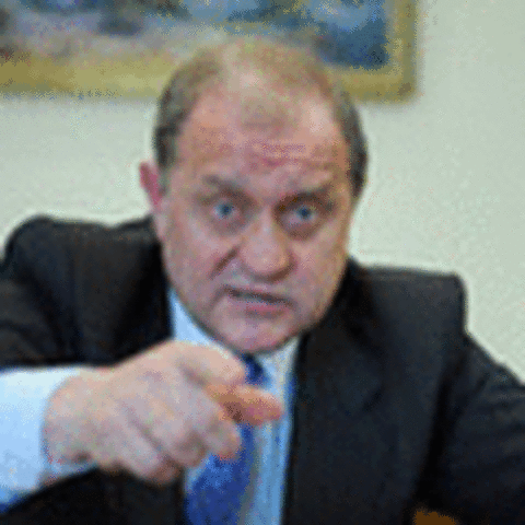 в газете «Крымская правда» Могилев опубликовал серию материалов, в которых он нелестно отозвался о крымских татарах