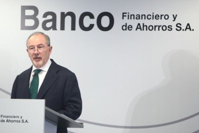 El Govern nacionalitza el Banc Financer i d'Estalvis.